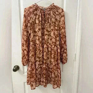Lark+Grey Long Sleeve mini dress (Size M)